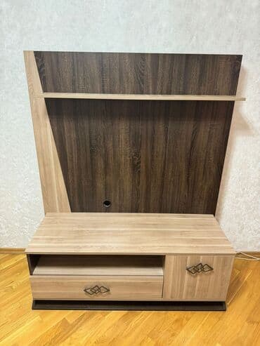 аренда помещения под продуктовый магазин: Ela veziyyetdedir. Evde boş yer tutur deye satılır. Endirim cüzi — 1