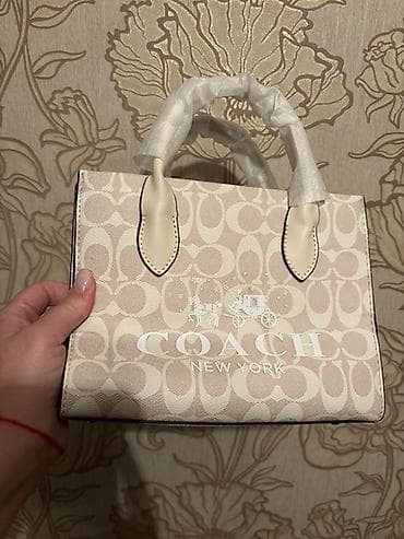 Çantalar: Əl çantası, Məşqçi, Yeni — 1