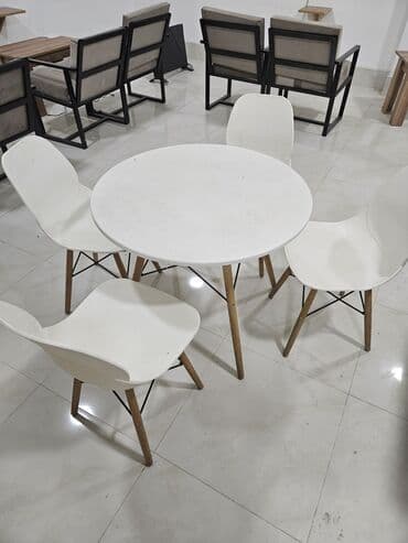 Mətbəx üçün, İşlənmiş, Yumru masa, 4 stul