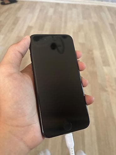 bakcell operator elaqe nomresi: IPhone SE 2020, Qara, Simsiz şarj — 1
