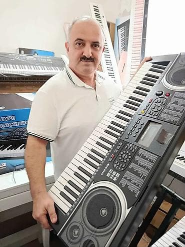 мини пианино: Sintezator. Təzə. Qutuda 5 oktava 61 klaviş Pianino səslidir. Əlavə — 3