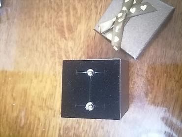 buji: Gümüş rəngli zirkon daşlı sırğa cütü - Klassik “stud” model: hər — 1