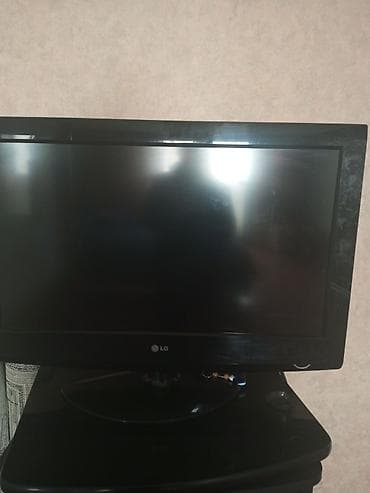 LG LCD televizor - Ekran: təxminən 26–32 düym diaqonal, geniş