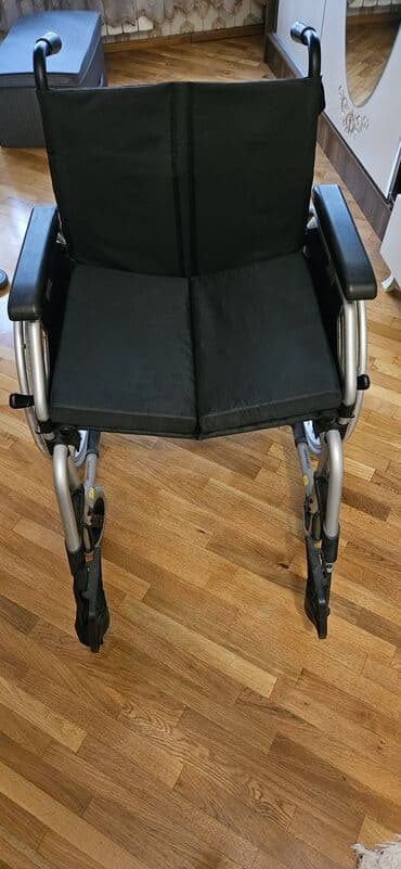 Tibbi maskalar: Meyra əlil arabası - Brend/model: MEYRA, yüngül alüminium çərçivə - — 2