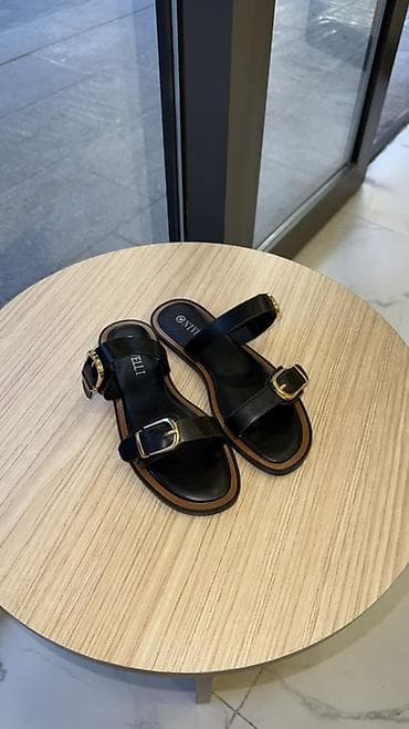 Basanoşka və səndəllər: Qadın üçün zərif yay sandaleti - Model: İki zolaqlı slip-on sandal - — 2