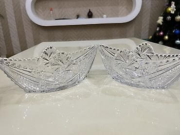 şuşə butulka: Şəffaf kəsmə naxışlı şüşədən 2 ədəd meyvə/şirniyyat qabı dəsti. - — 3