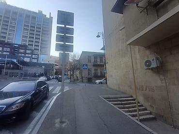 azadliq ev: Bakı, 2 otaqlı, Köhnə tikili, m. İçərişəhər, 57 kv. m — 4
