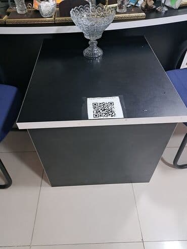 müdir üçün hədiyyə: Ofis dəsti mebeli satılır. 650 azn Real alıcıya endirim olacaq. Ofis — 8