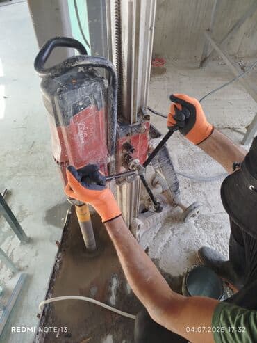 3 eded xoncali taxda qapi lazimdir: #Betonkesme #betondeşmə Beton kubik kərpic - dən kəsim deşim — 6