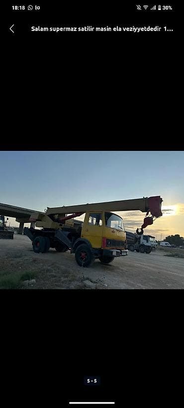 Kran-maşın (avtokran) - Şassi: yük avtomobili üzərində xüsusi kran