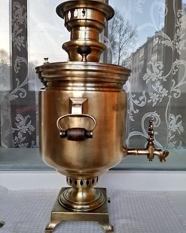 ucuz noutbuklar: Klassik mis samovar – kömür/odunla işləyən • Material: bürünc/mis — 9