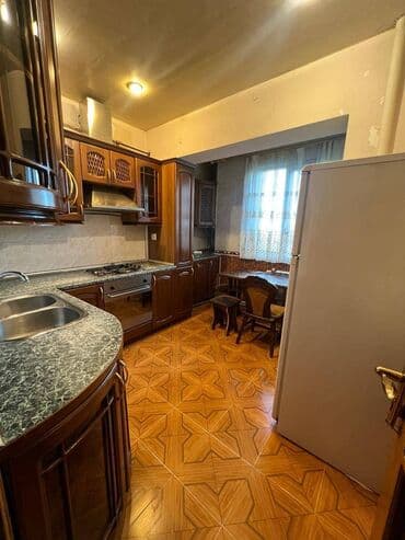 sumqayit 6 ci mikrorayon: Binəqədi rayonu 8-ci mikrorayonda Azadlıq metrosu yaxınliğında, 10 — 4