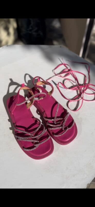 женские пляжные шлепанцы: Размер: 39, Б/у — 9