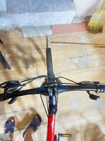 velosiped kameri: Dağ velosipedi – 26” təkər, yüngül alüminium gövdə, amortizatorlu ön — 3