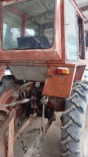 traktor satişi: Kənd təsərrüfatı üçün Universal Təkərli Traktor - Qapalı kabin: geniş — 2