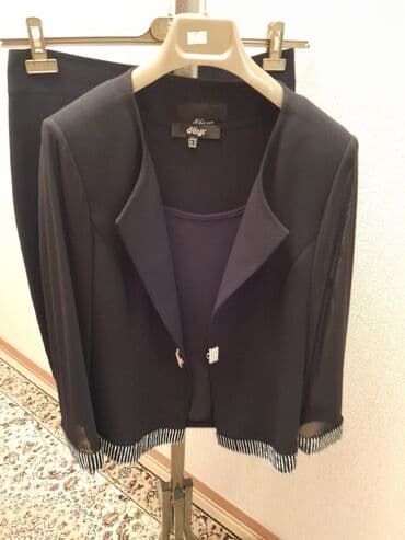 Новый костюм,тройка. Размер 44,46,48. Турция.100 манат (Покупали за lalafo.az -da Новый костюм,тройка. Размер 44,46,48. Турция.100 манат (Покупали за