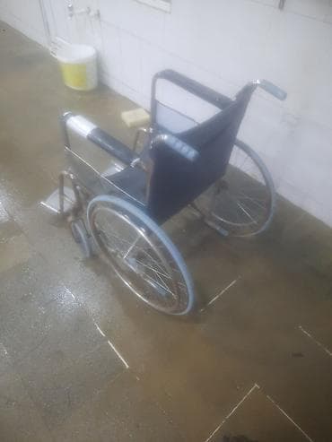 Mexaniki əlil arabası - Konstruksiya: möhkəm metal çərçivə, xrom — 2