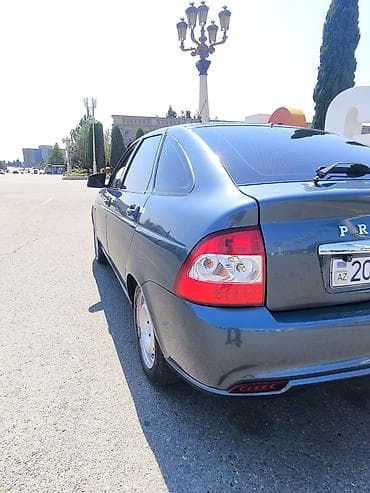 jeton satişi: VAZ (LADA) Priora: 1.6 l | 2015 il 219791 km Sedan — 8