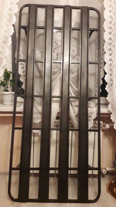 багажник на крышу: Qalın metaldan hazırlanmış təknəfərlik çarpayı üçün daşıyıcı platforma — 1