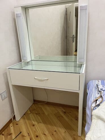 стол трюмо: Yeni, Termolar, Pulsuz çatdırılma — 2