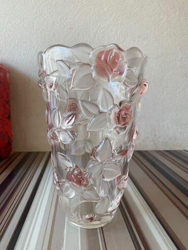 lale gülü: Bir vaza, Xrustal — 2