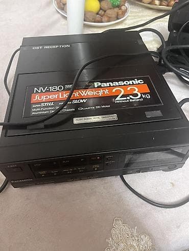 panasonic: Panasonic VHS Video Kamera + Daşıyıcı Deck Komplekti - Model — 1