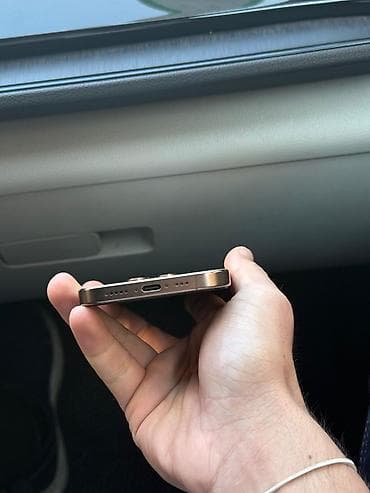 balaca iphone: IPhone 16 Pro, 128 GB, Desert Titanium, Simsiz şarj — 4