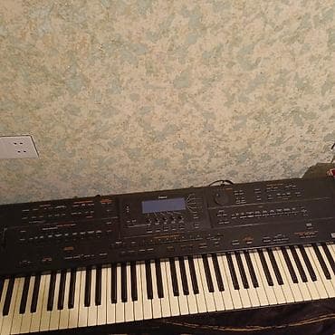 Велосипеды: Roland G-800 yaxşı vəziyyətdədir hər funksiyası işləkdir, içində — 3