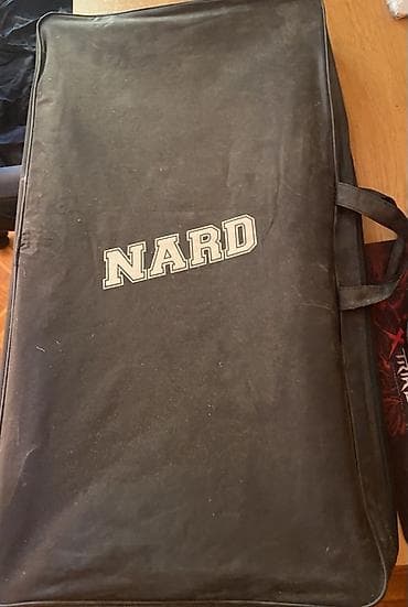 nerd zeri: Ağ-qara naxışlı, Bakının Qız qalası tematikası ilə bəzədilmiş — 4