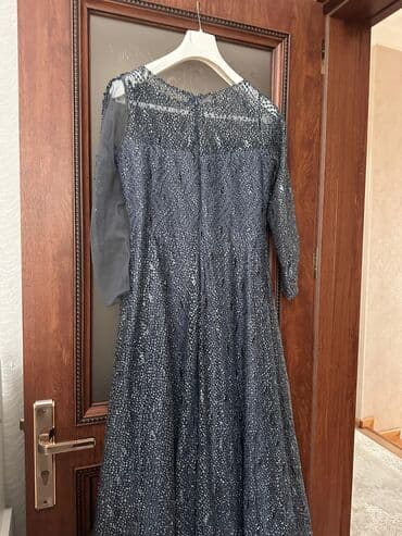 ağ qızıl üzük: Toy donu cemi bir defe geyinilib baha alinib - Rəng: tünd boz (grafit) — 4