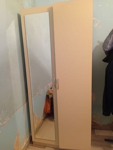 Masalar və oturacaqlar: Açılan, 2 qapılı Düz dolab, Qarderob, paltar dolabı — 2