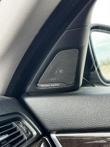 sedan avtomobil: BMW 5 series: 2 l | 2016 il Sedan — 5