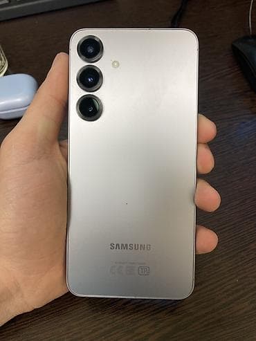 hp komputerlerin qiymeti: Samsung Galaxy S25 Plus, 256 GB, rəng - Gümüşü, Zəmanət, Barmaq izi, Simsiz şarj — 2