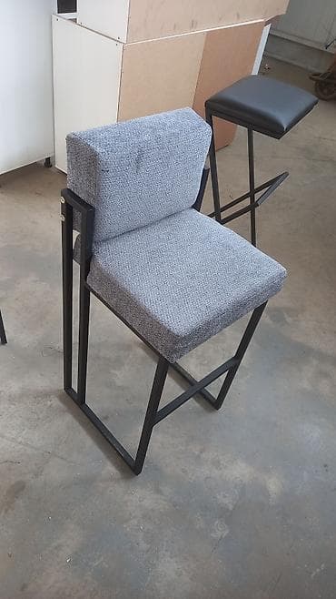 bağ ucun masa: Dördbucaq masa, Açılmayan, Stullar ilə, Metal — 10