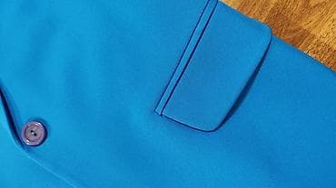 Костюмы: Məhsul: ESTA LINE qadın kostyum dəsti (model 6577) Ölçü: EU 36 / UK 8 — 2