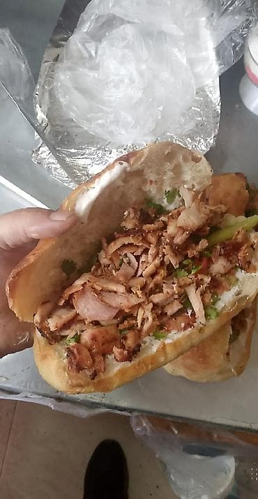 çiftlik işi: Salam təcili dönər işi axtaram 2 il dönərxana işlətmişəm daimi — 1