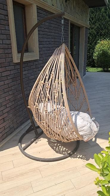 həsir xalça: Rattan yelləncək kreslo – dayaqla birlikdə - Dizayn: Göz yaşı/koza — 2
