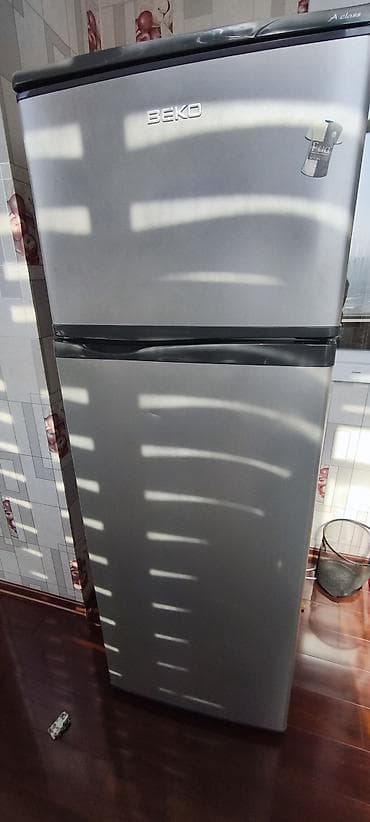 İşlənmiş 2 qapılı Beko Soyuducu Satılır, rəng - Gümüşü