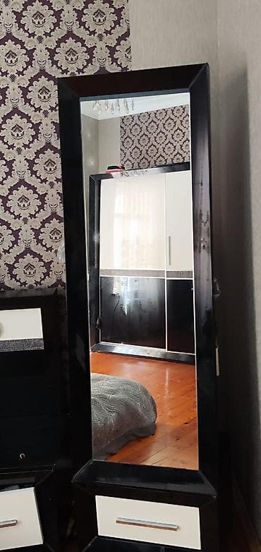 Güzgülər: Güzgü Döşəmə üstü, Düzbucaqlı, Sadə, Çərçivə ilə — 3