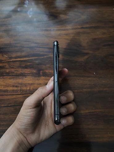 honor 8 lite: IPhone Xs, 64 GB, Space Gray — 3