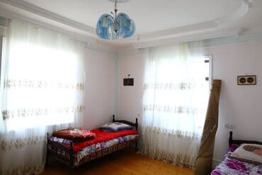 qutqaşınlı küçəsi: 6 otaqlı, 300 kv. m, Orta təmir — 31