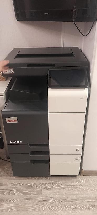 Printer heçbir problemi yoxdu yaxwı iwliyir tek satilir 3500 e