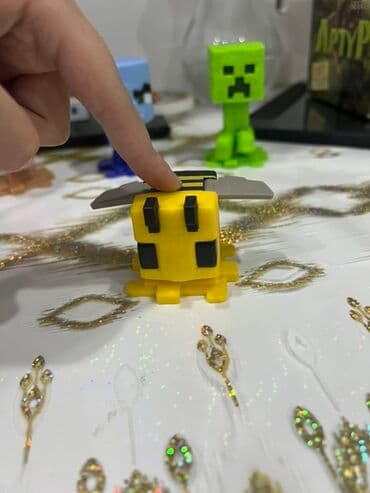 uşaq ucun oyuncaqlar: Birdenesi 5 manat. McDonald’s ve Minecraft. Hamsının qutulari — 6