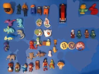 lego qiyməti: Kinderler legolar satılır her biri 2 azn cemi 42 eded hamsı 30azn — 1