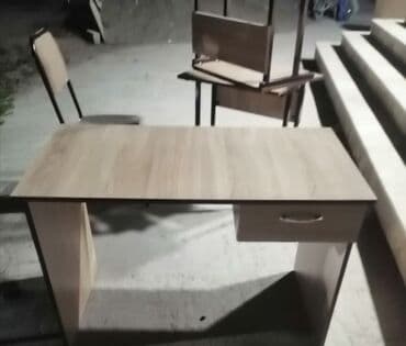 Masa və oturacaq dəstləri: Mətbəx üçün, Yeni, Açılmayan, Künc masa, 9 stul — 4