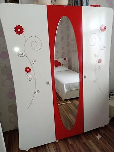 gen: Qız uşağı üçün mebel dəsti – ağ/qırmızı dizayn Dəst tərkibi: - Tək — 4