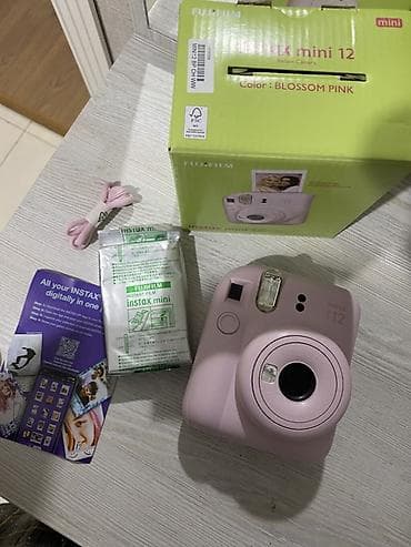 1 manata telefon: Fujifilm Instax Mini 12 fotoaparat satılır. Aparat tam yenidir, heç — 1