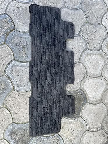 masin antena: Avtomobil üçün ayaqaltı, İşlənmiş, Parça, tekstil, Toyota Prado, Ünvandan götürmə — 1