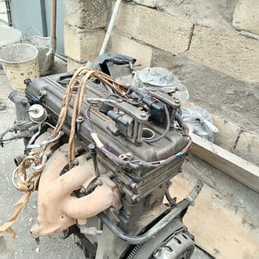 inqibator matoru: Avtomobil mühərriki satılır. Xüsusiyyətlər: - 4 silindrli, sırayla — 1