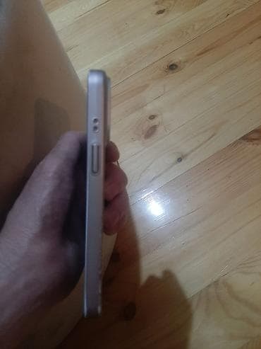 iphone 15 barter: IPhone 15 Pro, 512 GB, Natural Titanium, Face ID — 3